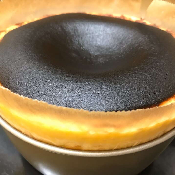 簡単♡♡ホワイトチョコ入りバスクチーズケーキ